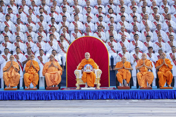 Swamishri&rsquo;s Bal-Balika Karyakars