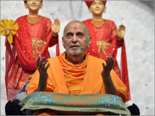The Swaminarayan mantra has spiritual force and divine power